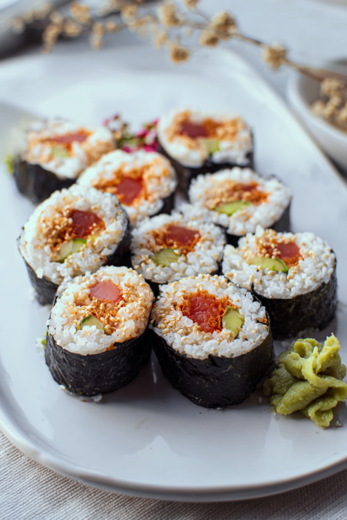 Vegan spicy tuna roll with marinated tomatoes