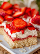 Strawberry Shortcake Bars – Easy Summer Dessert Recipe