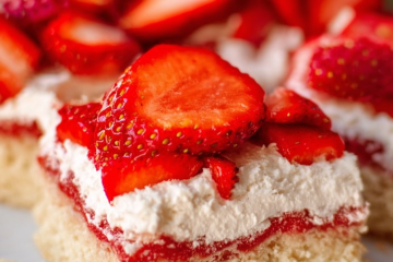 Strawberry Shortcake Bars